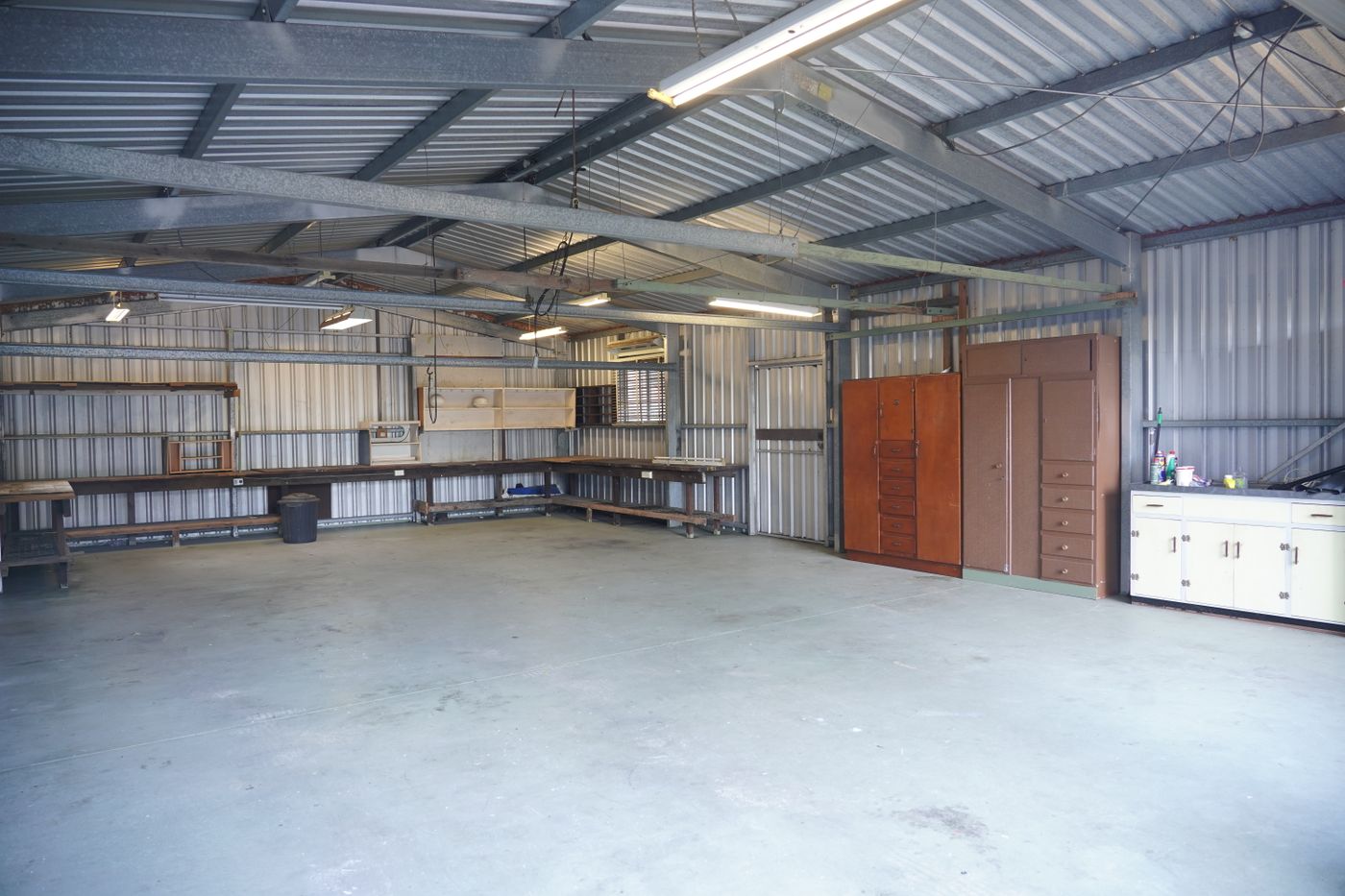 Skokie garage — epoxy floor